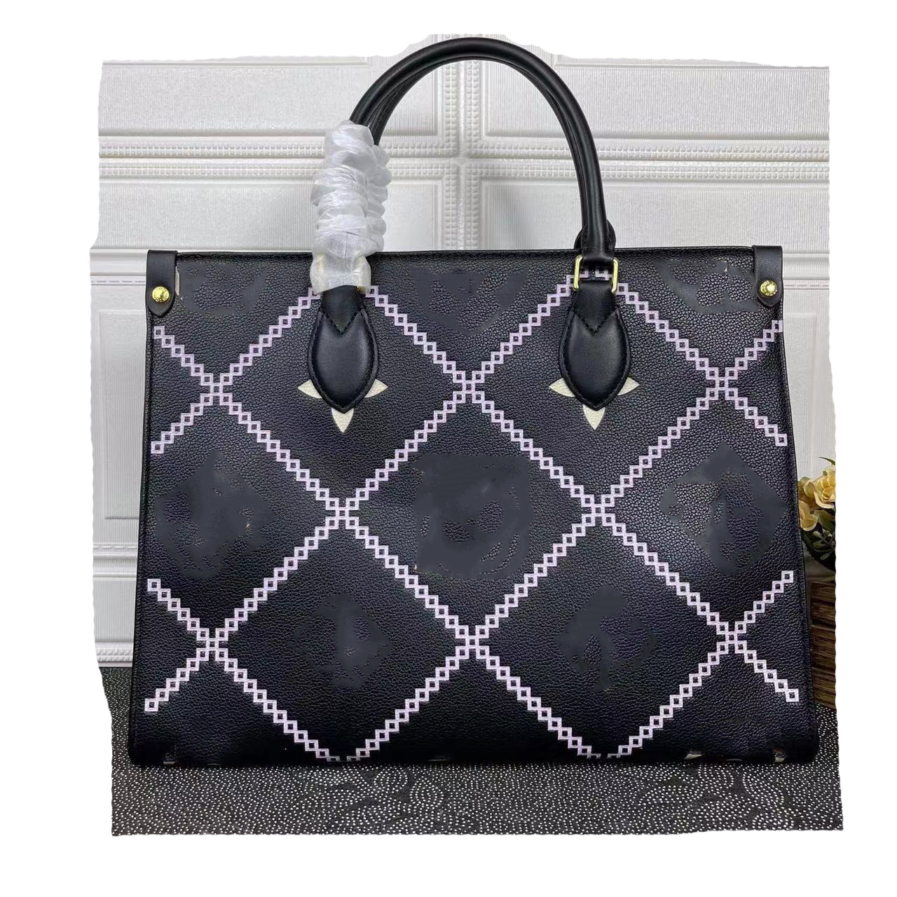 Fashion Embossing Crossbody bag High Quality Luxury Designer classics Handbags Womens monograms Fashions Plaid Handbag Luxurys Brands Shoulder Bags, 55976#embossing white
Fashion Embossing Crossbody bag High Quality Luxury Designer classics Handbags Womens monograms Fashions Plaid Handbag Luxurys Brands Shoulder Bags, 55976#embossing white