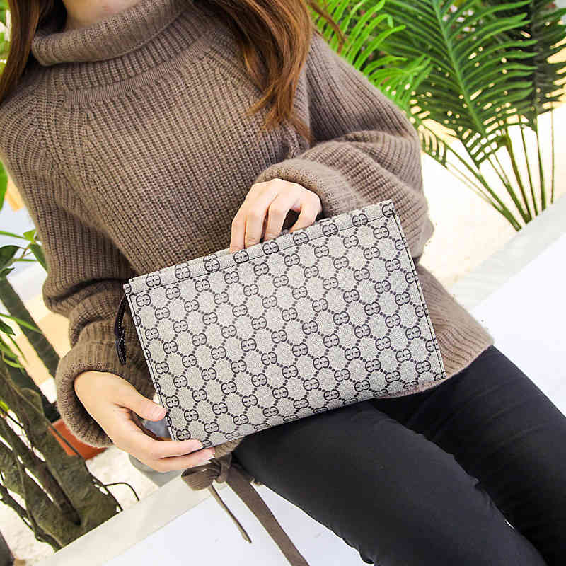 soft leather handbag feminine temperament autumn and winter new messenger bag leisure one shoulder mobile phone bag Coin purses Purses_ZRSL, Gray
soft leather handbag feminine temperament autumn and winter new messenger bag leisure one shoulder mobile phone bag Coin purses Purses_ZRSL, Gray