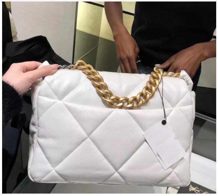 Shoulder Bags Women Hobo handbags metal leather chain All-match Top Quality Patchwork Party Package Luxurys Fashion Crossbody Designer Handbag Shopping Bags CC632, Black
Shoulder Bags Women Hobo handbags metal leather chain All-match Top Quality Patchwork Party Package Luxurys Fashion Crossbody Designer Handbag Shopping Bags CC632, Black