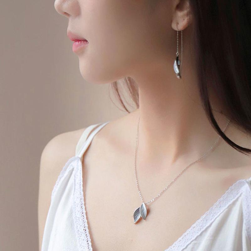 Chokers Style Blue Rree Leaf Necklace Female Niche Design Sense Clavicle Chain Simple Temperament FemaleChokers
Chokers Style Blue Rree Leaf Necklace Female Niche Design Sense Clavicle Chain Simple Temperament FemaleChokers