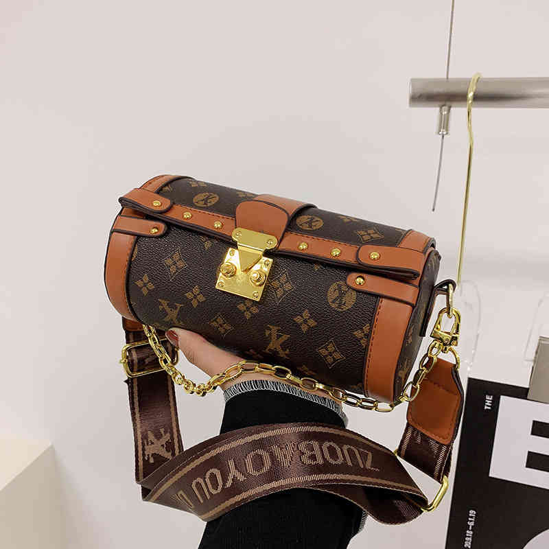 small bag female new printed messenger bag hand carrying cylinder single shoulder bag bags, Black
small bag female new printed messenger bag hand carrying cylinder single shoulder bag bags, Black