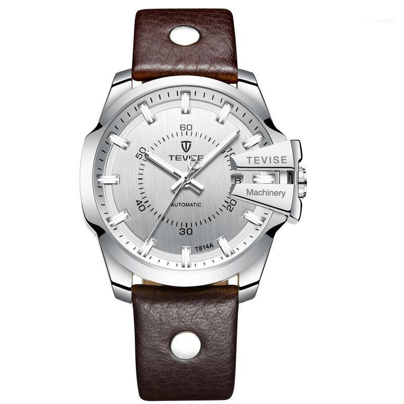 Wristwatches Watch Men's Machinery T814 Leisure Fashion High-grade Steel Strip Waterproof WatchWristwatches, 814a
Wristwatches Watch Men's Machinery T814 Leisure Fashion High-grade Steel Strip Waterproof WatchWristwatches, 814a