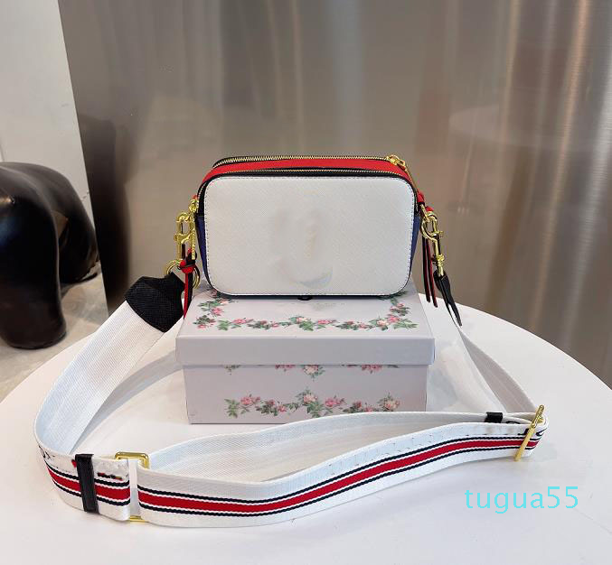Designer-2022 Women's Summer Cross Body Bag letter with wide shoulder strap camera bags 19cm
Designer-2022 Women's Summer Cross Body Bag letter with wide shoulder strap camera bags 19cm