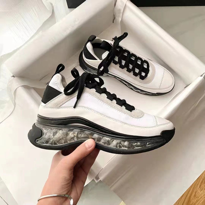 Vintage Suede Casual Shoes Men Women Calfskin Designer Sneakers Fashion Increasing Platform Shoe Top Quality Leather Trainers With Box a22
Vintage Suede Casual Shoes Men Women Calfskin Designer Sneakers Fashion Increasing Platform Shoe Top Quality Leather Trainers With Box a22