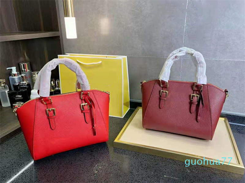 2022 bags Ladies fashion designer luxury top-quality shoulder bag Handbag All-match messenger handbags Classic retro style styles, Not a bag;buy a bag and get a dust bag
2022 bags Ladies fashion designer luxury top-quality shoulder bag Handbag All-match messenger handbags Classic retro style styles, Not a bag;buy a bag and get a dust bag