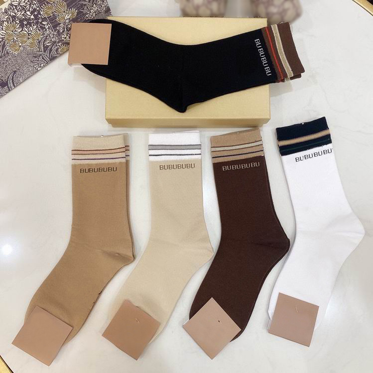 sock designer mens and womens socks five brands of luxurys sports winter net letter knit sock cotton with boxes high quality, With box
sock designer mens and womens socks five brands of luxurys sports winter net letter knit sock cotton with boxes high quality, With box