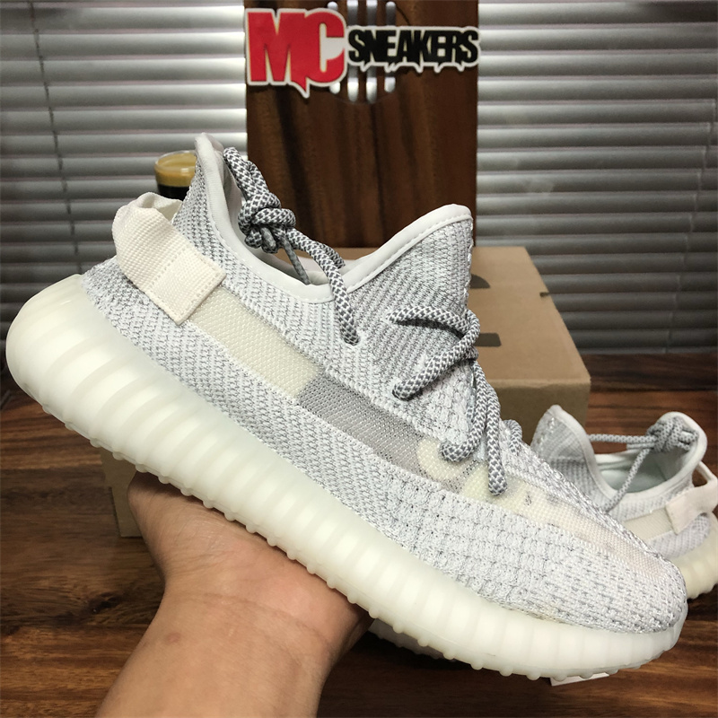 Wholesale Top men new fashion mesh designer sneaker running shoes breathable Static 3M Dazzling Blue outdoor sport flat trainers women massage platform sneakers, Colour 28
Wholesale Top men new fashion mesh designer sneaker running shoes breathable Static 3M Dazzling Blue outdoor sport flat trainers women massage platform sneakers, Colour 28