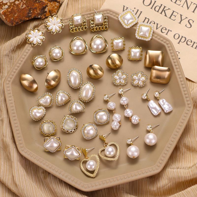 Dangle & Chandelier Vintage Exquisite Geometric Pearls Earrings For Women 2022 Korean Fashion Heart Crystal Pearl Stud Earring Gift JewelryD
Dangle & Chandelier Vintage Exquisite Geometric Pearls Earrings For Women 2022 Korean Fashion Heart Crystal Pearl Stud Earring Gift JewelryD