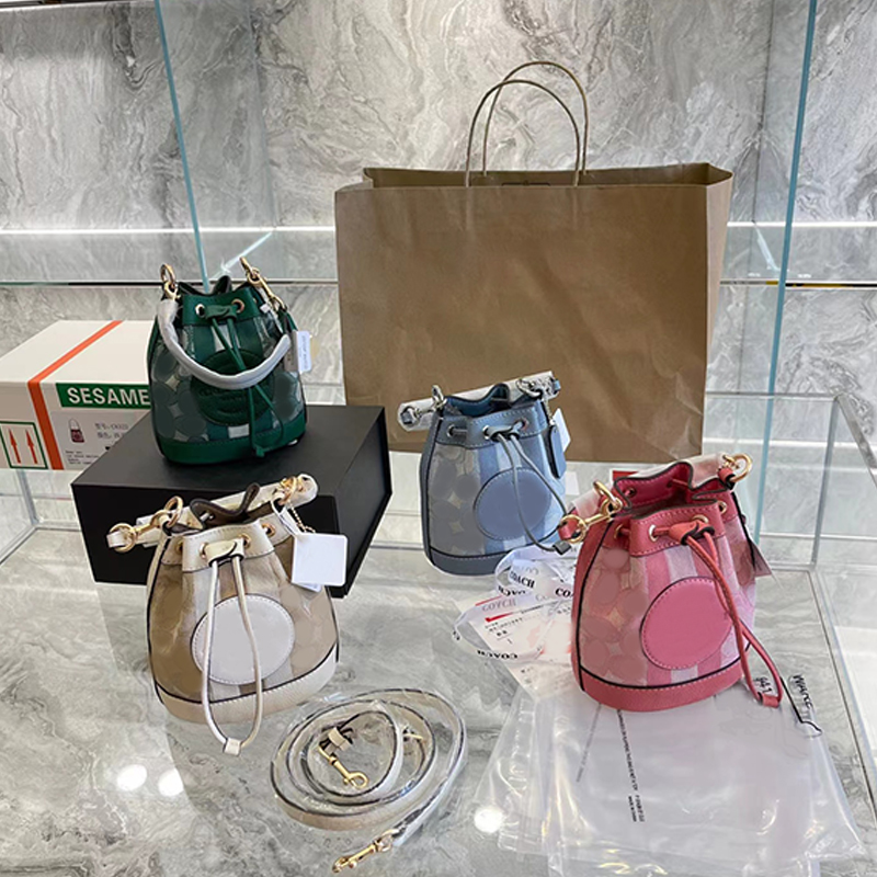 2022 Designer Shopper Totes Bags Pink Green Shoulder Bag Women Field Casual Tote Handbags Purses High Quality Handbag wholesale, Order and contact customer service
2022 Designer Shopper Totes Bags Pink Green Shoulder Bag Women Field Casual Tote Handbags Purses High Quality Handbag wholesale, Order and contact customer service