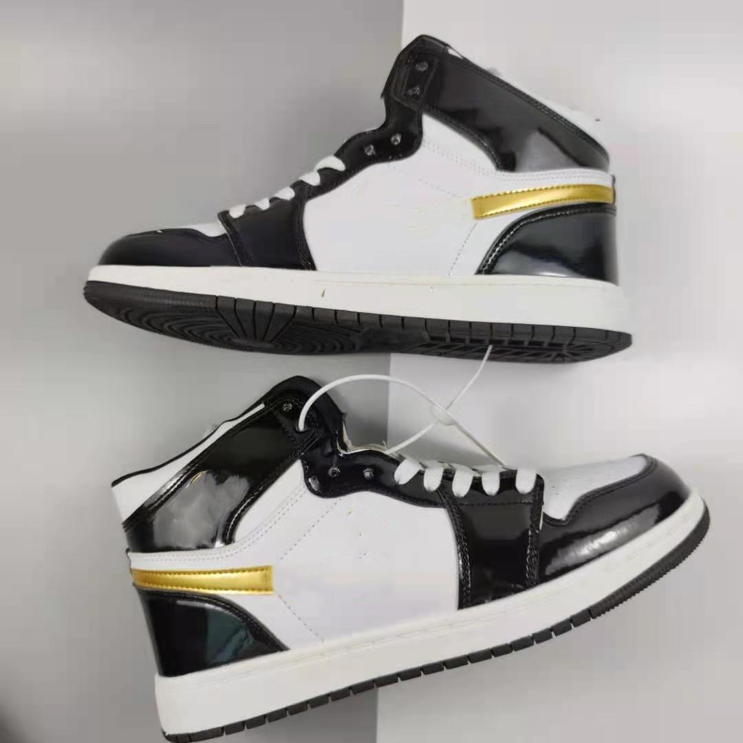 Fashion Men Women Boots Sneakers 1s OG High Top Lace-up Casual Flats Outdoor Comfortable Wear-Resisting Skateboard Sports Shoes 36-44
Fashion Men Women Boots Sneakers 1s OG High Top Lace-up Casual Flats Outdoor Comfortable Wear-Resisting Skateboard Sports Shoes 36-44