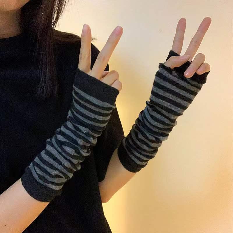 Five Fingers Gloves Unisex Long Fingerless Arm Cover Striped Elbow Wrist Sleeves Warmer Sleeve Knitted Womens
Five Fingers Gloves Unisex Long Fingerless Arm Cover Striped Elbow Wrist Sleeves Warmer Sleeve Knitted Womens