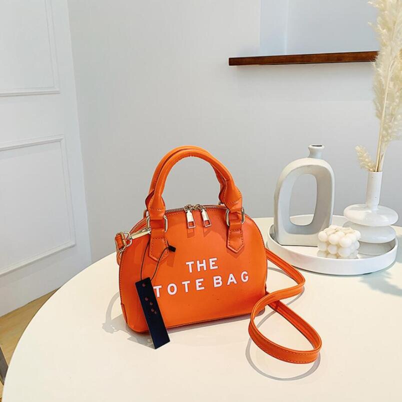 he totes lady bags women's bag fashion MJ Vintage letter Messenger Handbag candy shell bag, Nude
he totes lady bags women's bag fashion MJ Vintage letter Messenger Handbag candy shell bag, Nude