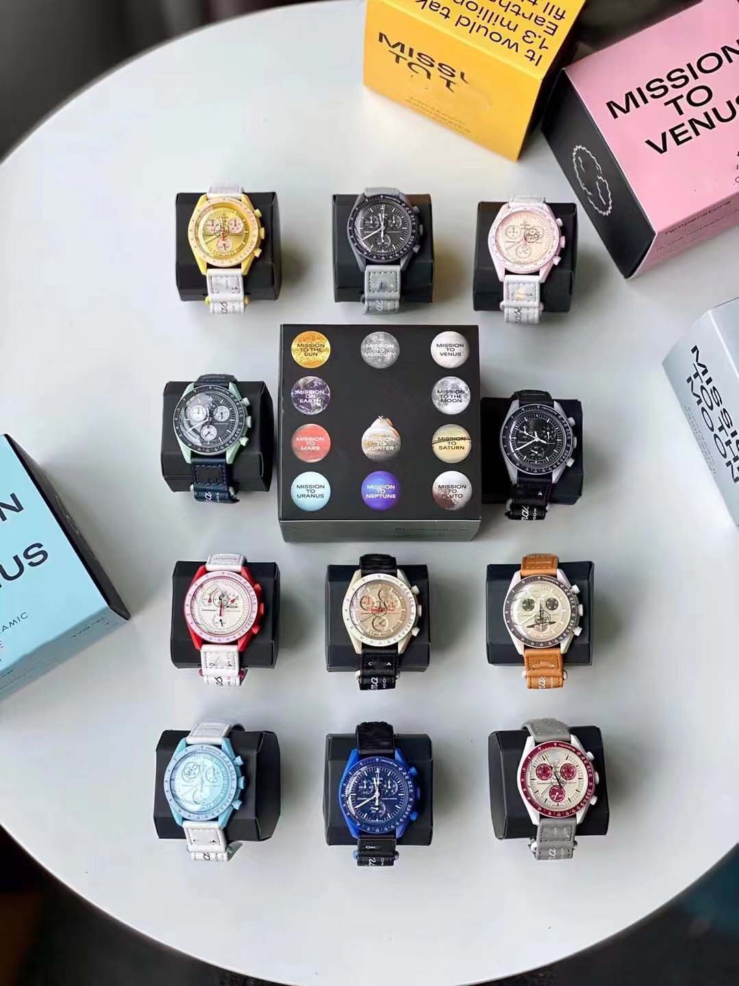 With Box Fashion Couple Watch Men's MoonWatch Waterproof Full-function Chronograph Quartz 11 Colors luxury watches custom Montre de luxe
With Box Fashion Couple Watch Men's MoonWatch Waterproof Full-function Chronograph Quartz 11 Colors luxury watches custom Montre de luxe