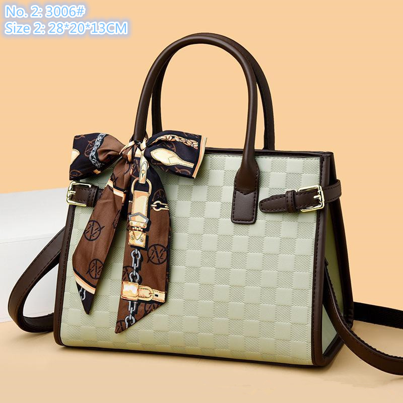 Wholesale factory ladies shoulder bags 2 styles elegant plaid retro handbag three-layer barrier high-capacity contrast leather tote bag fashion bow ribbon handbags, Blur2-3006#
Wholesale factory ladies shoulder bags 2 styles elegant plaid retro handbag three-layer barrier high-capacity contrast leather tote bag fashion bow ribbon handbags, Blur2-3006#