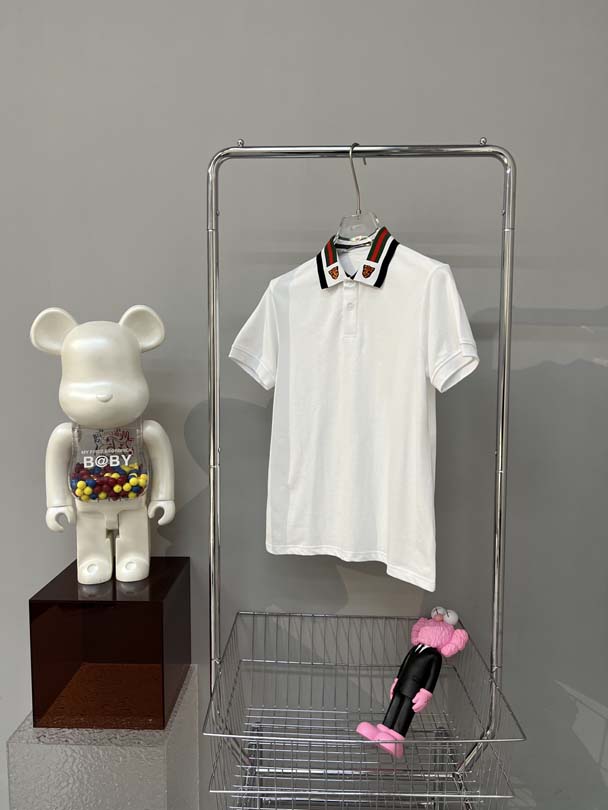 2022 New Men's Letter Embroidery T-Shirt Black and White Casual Summer High Quality Tops Men's Women's V-Neck Short Sleeves Size M-3XL V1227, Customize
2022 New Men's Letter Embroidery T-Shirt Black and White Casual Summer High Quality Tops Men's Women's V-Neck Short Sleeves Size M-3XL V1227, Customize