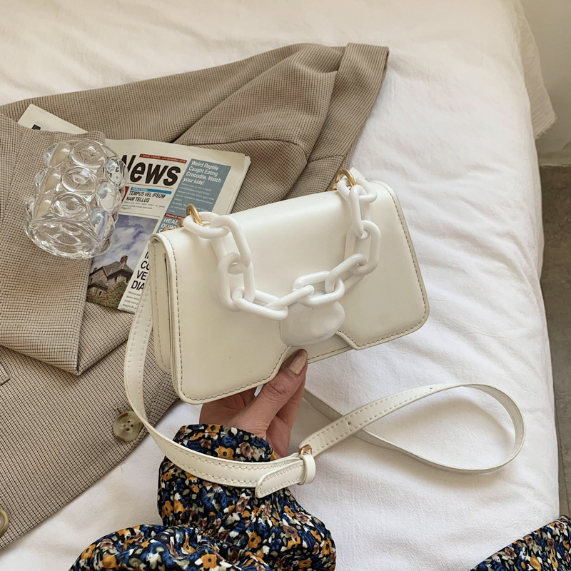 Bag Woman 2022 Fashionable e Texture Thick Chain Hand-held Small Bag Single Shoulder Crossbody Bags High Quality, Black
Bag Woman 2022 Fashionable e Texture Thick Chain Hand-held Small Bag Single Shoulder Crossbody Bags High Quality, Black