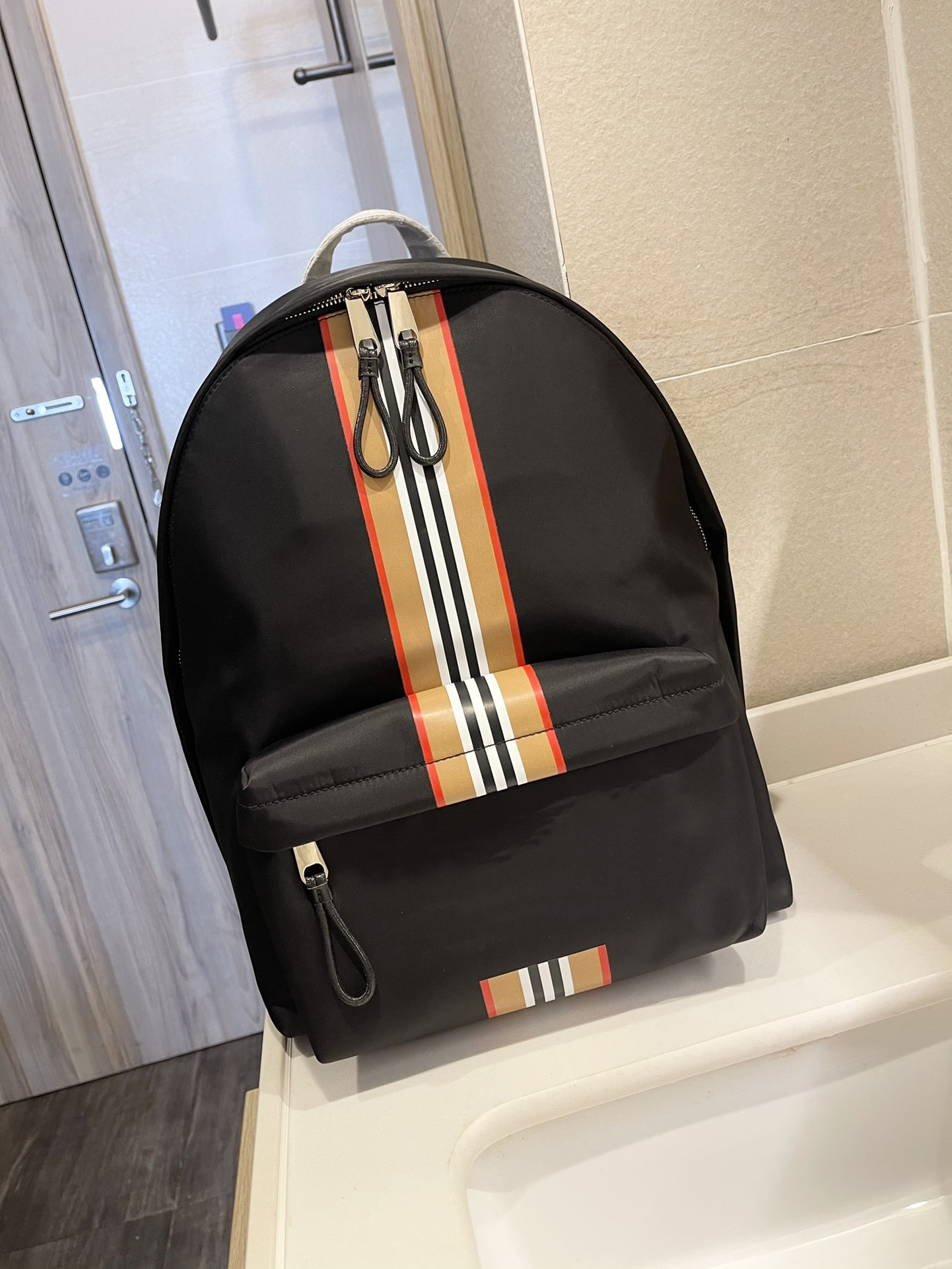 5A+ Premium Designer Bags High Tech Canvas Backpacks Classic Backpacks Fashion Bags Unisex Styles, Black
5A+ Premium Designer Bags High Tech Canvas Backpacks Classic Backpacks Fashion Bags Unisex Styles, Black