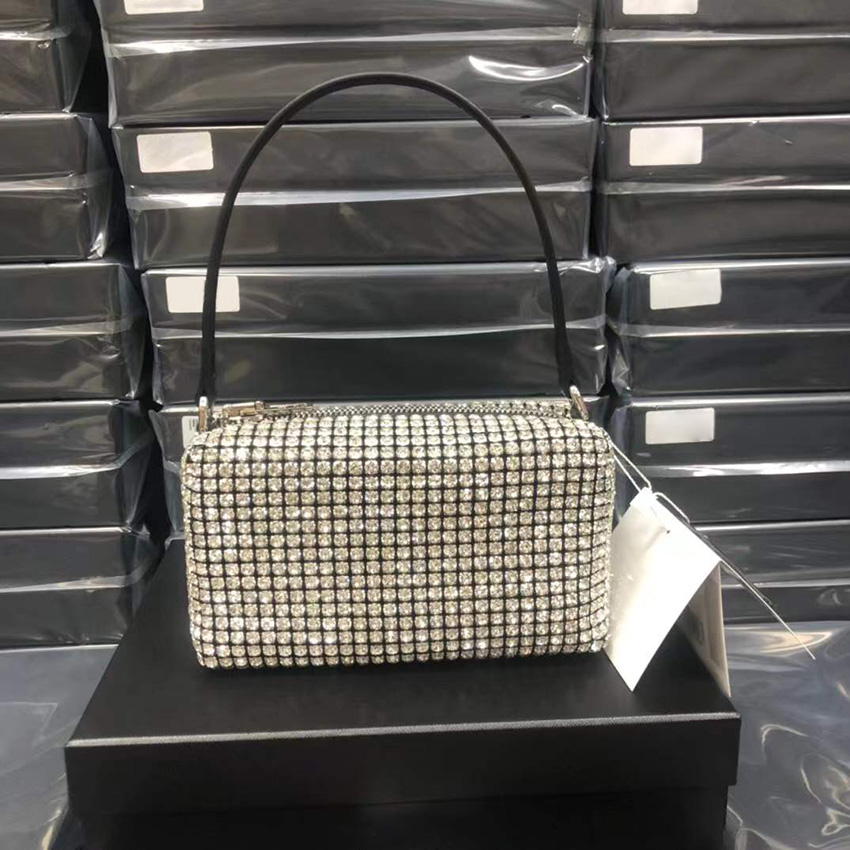 5A+TOP quality AW Diamond Bags Designer women handbag pilllow tote purse Heir Rhinestone Chain Mesh Clutch Fashion Underarm Shoulder Bags Small Handbags with box, Not buy
5A+TOP quality AW Diamond Bags Designer women handbag pilllow tote purse Heir Rhinestone Chain Mesh Clutch Fashion Underarm Shoulder Bags Small Handbags with box, Not buy