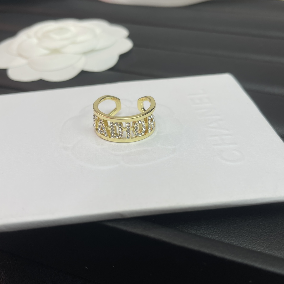 22ss 20style 18K Gold Plated Brass Open Band Rings High Quality Letters Retro Geometric Stainless Steel Copper Ring Men Women Metal Jewelry Fashion Accessories 
22ss 20style 18K Gold Plated Brass Open Band Rings High Quality Letters Retro Geometric Stainless Steel Copper Ring Men Women Metal Jewelry Fashion Accessories