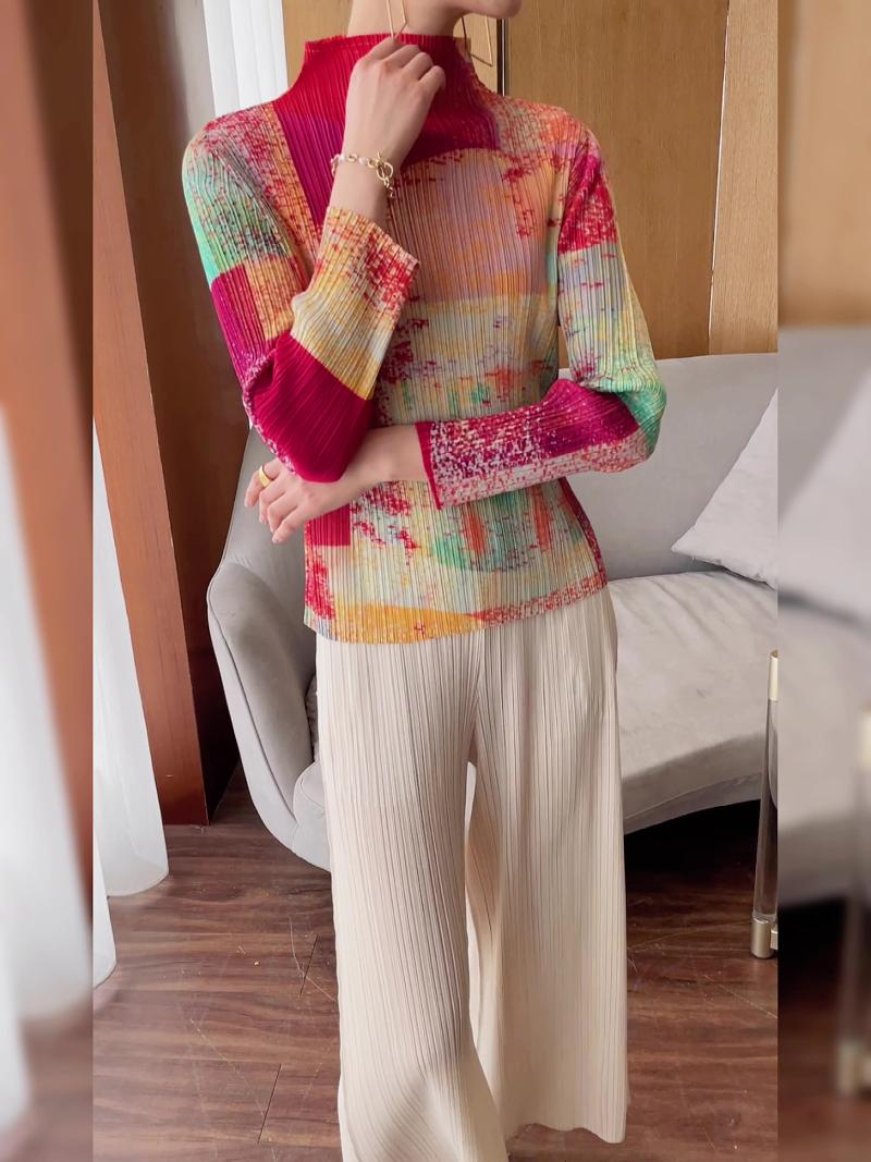 Women's T-Shirt Miyake Pleated Women's Casual Fashion Inner Wear Temperament Commuter Slim Round Neck Long-sleeved Printed Turtleneck T-, Picture color
Women's T-Shirt Miyake Pleated Women's Casual Fashion Inner Wear Temperament Commuter Slim Round Neck Long-sleeved Printed Turtleneck T-, Picture color
