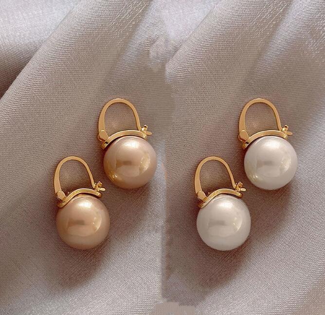 pearl Charm earring Simple Celebrity Style Gold Pearl Drop Earrings For Woman Korean Fashion Jewelry Wedding Girl's Sweet Accessories GC937
pearl Charm earring Simple Celebrity Style Gold Pearl Drop Earrings For Woman Korean Fashion Jewelry Wedding Girl's Sweet Accessories GC937