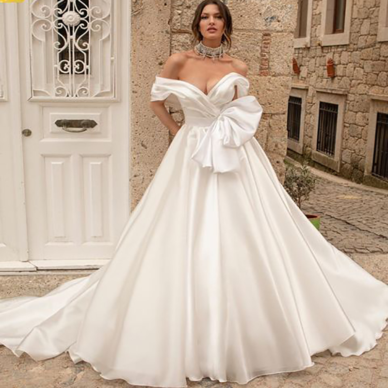 Elegant Off The Shoulder Boho Wedding Dress 2022 Soft Satin A Line Bohemian Wedding Dresses Sweep Train Backless Beach Bridal Party Gowns Big Bow Vest