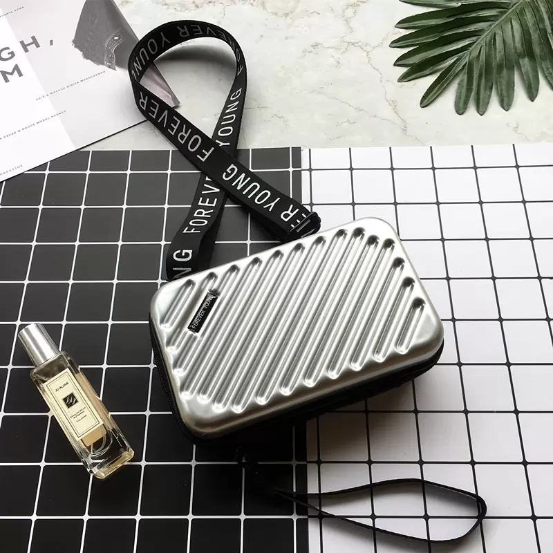 Designer ladies handbag suitcase shape tote bag fashionable mini luggage bag for ladies
Designer ladies handbag suitcase shape tote bag fashionable mini luggage bag for ladies
