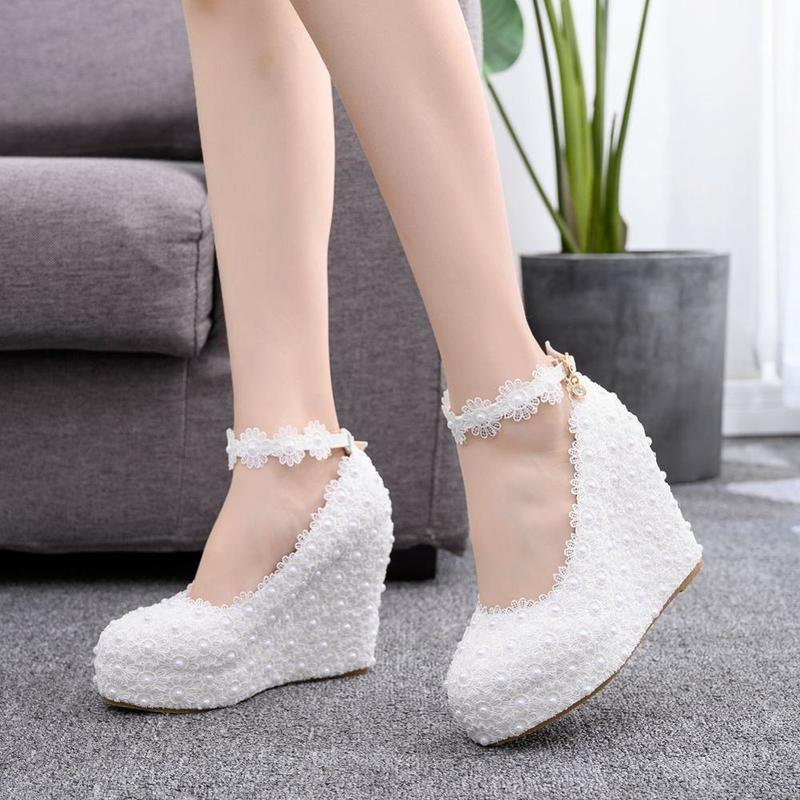 Crystal Queen Wedges Wedding Pumps Sweet White Flower Lace Pearl Platform Shoes Bride Dress High Heels 220328