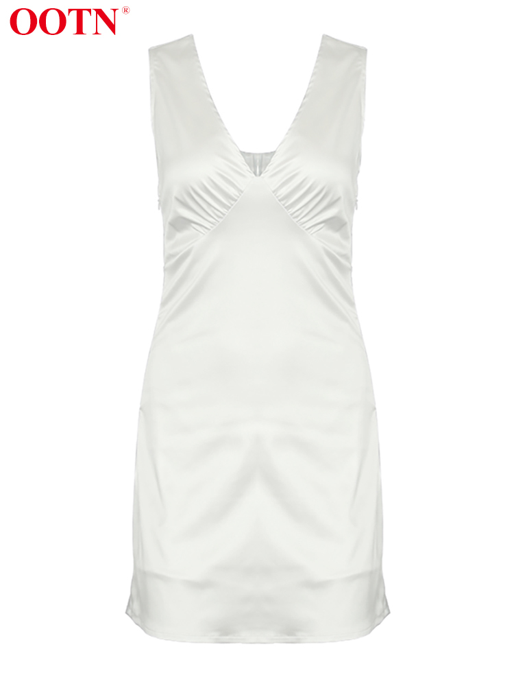 OOTN Sexy Sleeveless Short White Dress Silk Elegant Deep V-Neck Dress Female Casual Summer High Waist Satin Dresses Ladies 220511