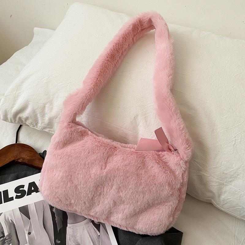 Evening Bags Simple Design Women Soft Plush Hobos Shoulder Winter Furry Ladies Clutch Purse Handbag Fashion Female Underarm BagEvening, White
Evening Bags Simple Design Women Soft Plush Hobos Shoulder Winter Furry Ladies Clutch Purse Handbag Fashion Female Underarm BagEvening, White