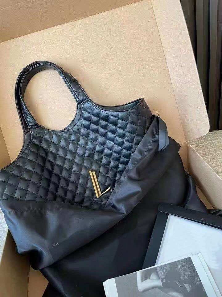 3A Quality Womens lcare Shopping Bags Maxi Soft LEATHER Quilted Purses Tote Handbag Ladies Genuine Leather Foldable Clutch Tote SIZE 33-37CM, Black
3A Quality Womens lcare Shopping Bags Maxi Soft LEATHER Quilted Purses Tote Handbag Ladies Genuine Leather Foldable Clutch Tote SIZE 33-37CM, Black