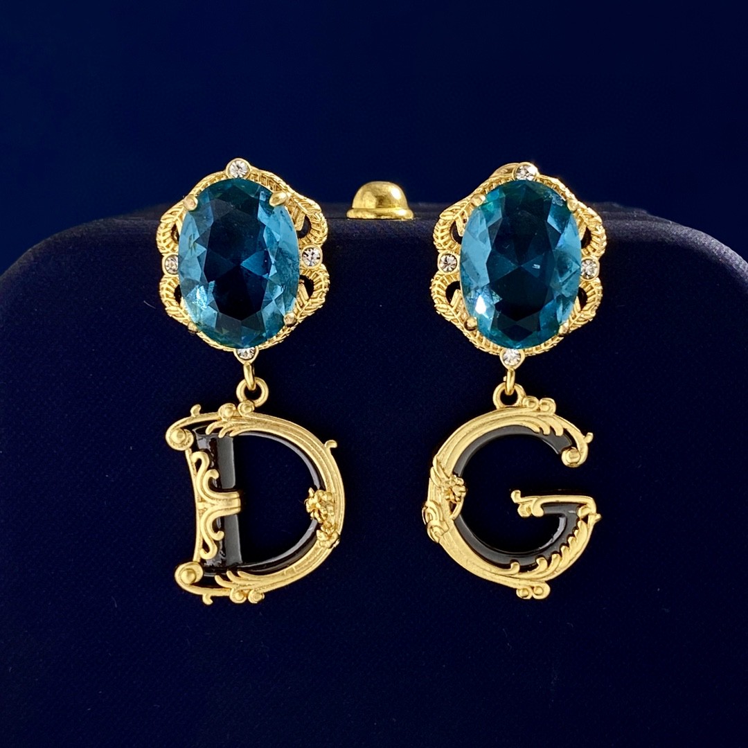 Stud Ladies New Designed Earrings Studs G Letters D Colorful crystal pendants 18K gold plated Anti allergy women's Ear Clip Designer Jewelry T2302035
Stud Ladies New Designed Earrings Studs G Letters D Colorful crystal pendants 18K gold plated Anti allergy women's Ear Clip Designer Jewelry T2302035