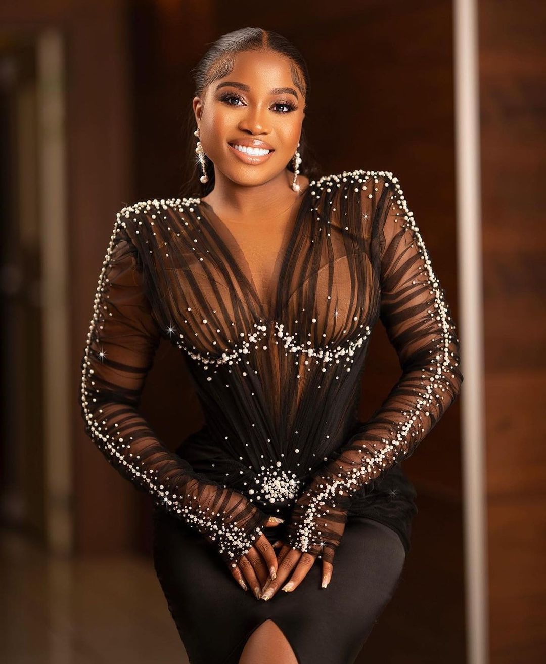 Luxurious Pearls African Dubai Evening Dresses Long Sleeves Illusion Mermaid Prom Dress High Split Formal Party Gowns