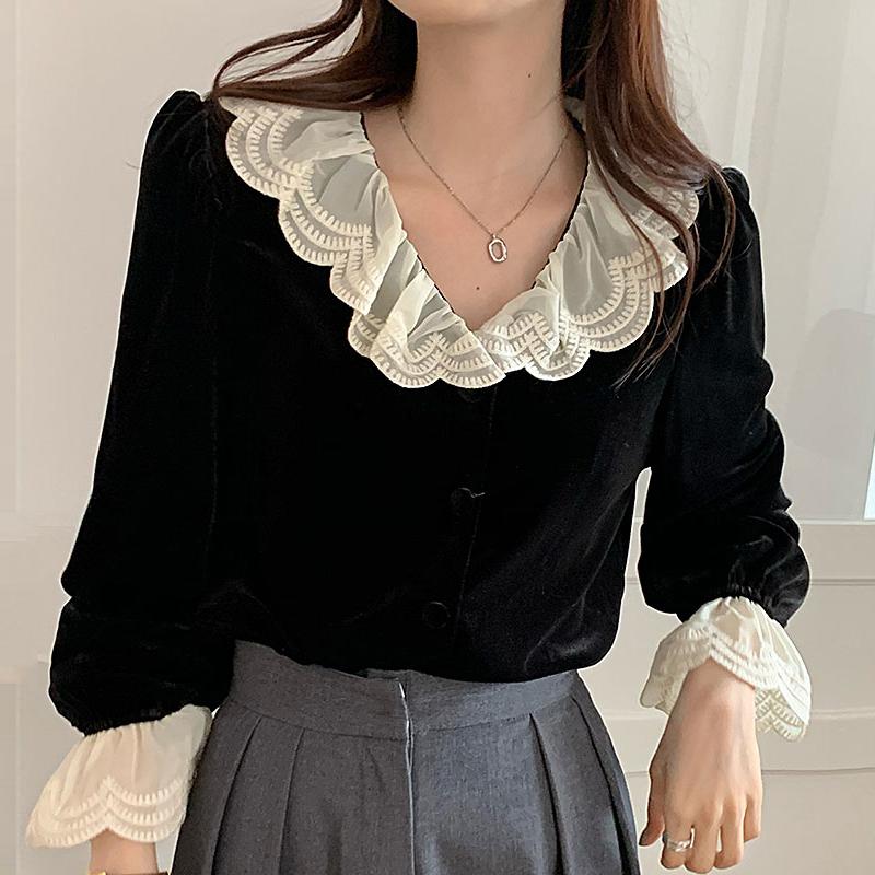 Women's Blouses & Shirts 2022 Korean Fashion Retro Elegant Gentle Stitching Lace Doll Collar Single-breasted Trumpet Sleeve Bottom Velvet Sh, Black
Women's Blouses & Shirts 2022 Korean Fashion Retro Elegant Gentle Stitching Lace Doll Collar Single-breasted Trumpet Sleeve Bottom Velvet Sh, Black
