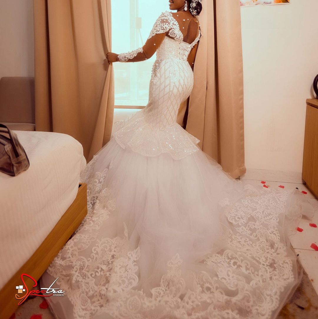 2022 Plus Size Arabic Aso Ebi Luxurious Mermaid Sparkly Wedding Dress Sheer Neck Lace Bridal Gowns Dresses ZJ998