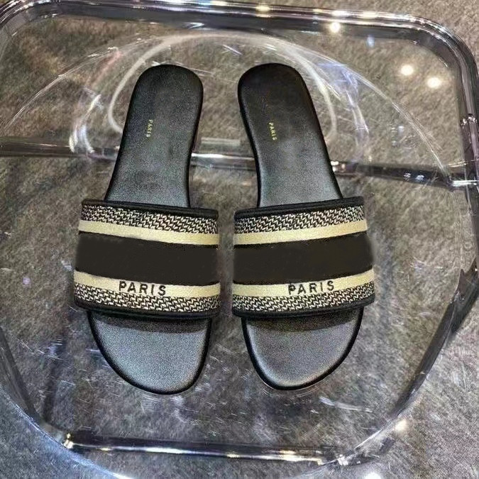 Paris Embroidered Dway Dazzle Slippers Sandals Designer Slipper Women Sandal Ladies Scuffs Summer Beach Striped Causal Flip Flops Flat Slide diors 35-42