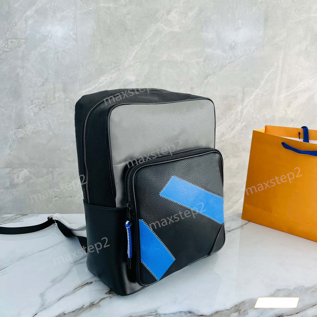 22ss Mens Dean Backpack M59924 Black Colorblock Navy Blue Words Embossed Monograms leather Bag with Zipped Front pocket Luxurys designers Travel Bags, 01
22ss Mens Dean Backpack M59924 Black Colorblock Navy Blue Words Embossed Monograms leather Bag with Zipped Front pocket Luxurys designers Travel Bags, 01