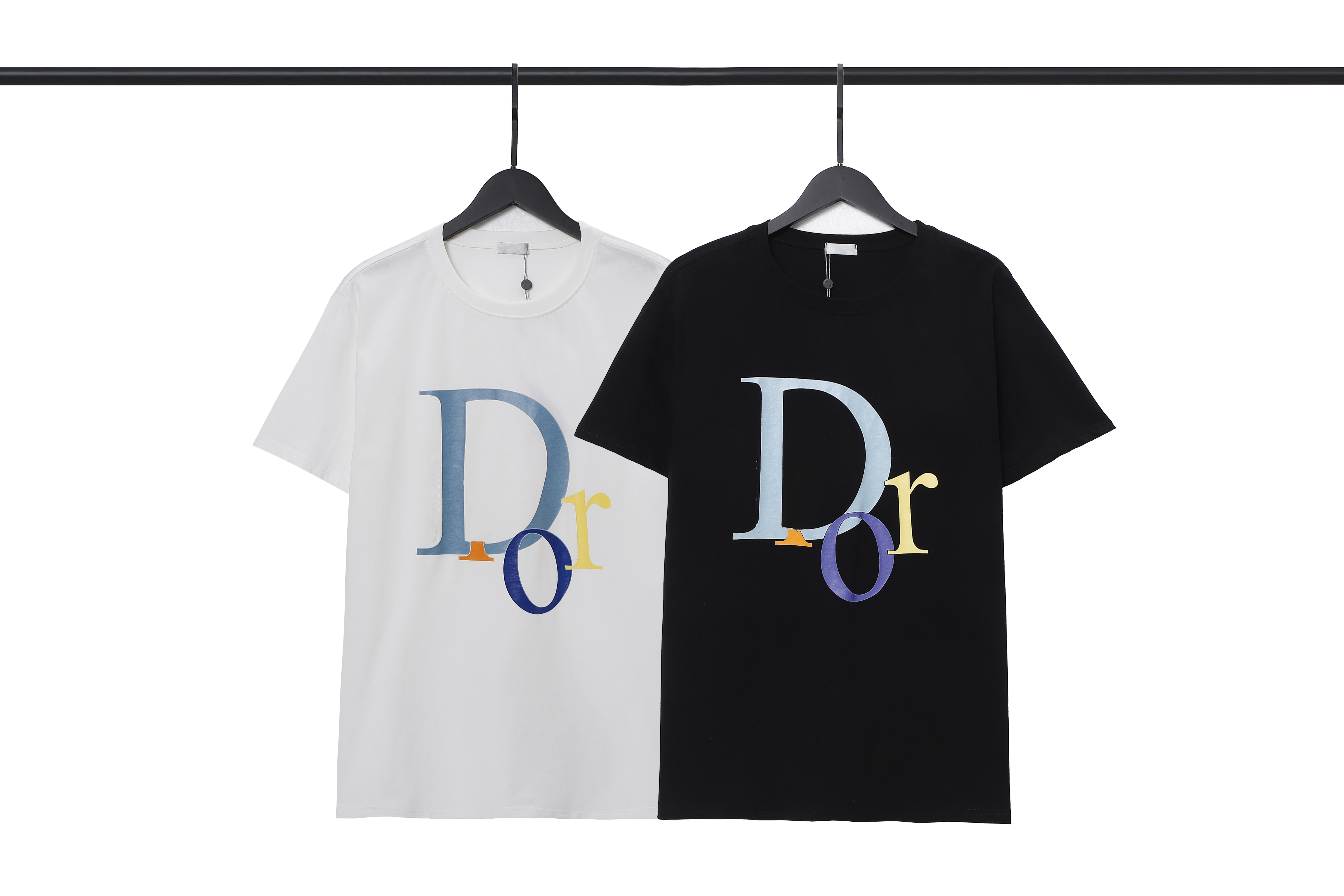 luxury T-shirt Summer Men women short sleeves Fashion Tee cotton high quality T-shirts leisure classic pattern 01 S-2XL, White
luxury T-shirt Summer Men women short sleeves Fashion Tee cotton high quality T-shirts leisure classic pattern 01 S-2XL, White