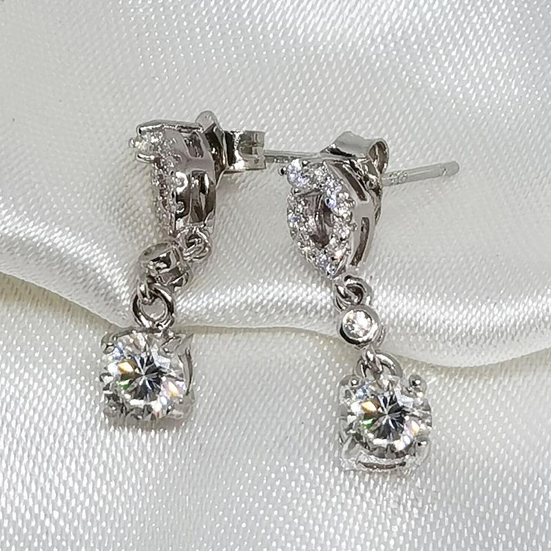 Dangle & Chandelier MeiBaPJ Top Quality 5mm/6.5mm Moissanite Luxurious Drop Earrings 925 Sterling Silver Fashion Ear Dtuds Fine Jewelry For
Dangle & Chandelier MeiBaPJ Top Quality 5mm/6.5mm Moissanite Luxurious Drop Earrings 925 Sterling Silver Fashion Ear Dtuds Fine Jewelry For