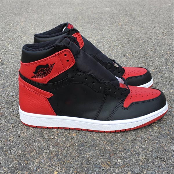 2022 Authentic 1 High OG Bred Banned Shoes Chicago Hyper Royal Union Obsidian University Blue 1S White UNC Bio Hack Dark Mocha Men Women Outdoor Sports Sneakers, 29
2022 Authentic 1 High OG Bred Banned Shoes Chicago Hyper Royal Union Obsidian University Blue 1S White UNC Bio Hack Dark Mocha Men Women Outdoor Sports Sneakers, 29