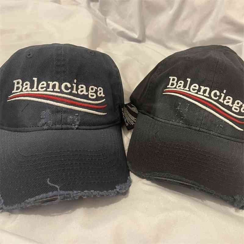 Designer Ball Paris Caps Cap Fashion Cola Balencaigass Luxury family Co branded ins men's and women's letter embroidery washing water used baseball cap lil XPOZ, Black
Designer Ball Paris Caps Cap Fashion Cola Balencaigass Luxury family Co branded ins men's and women's letter embroidery washing water used baseball cap lil XPOZ, Black