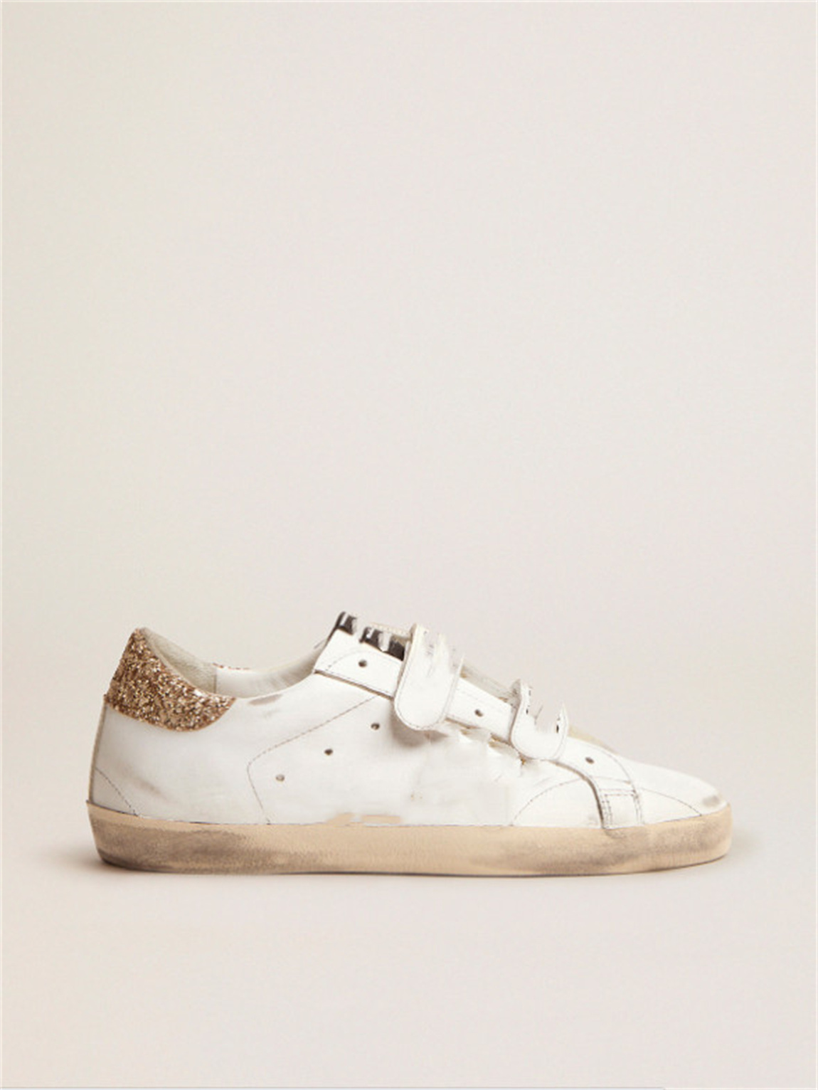 High Top Dirty Shoes Designer Luxurious Italian Vintage Handmade Old School Sneakers with Gold Laminated Leather Star and Gold Sequin Heel Tag, High quality laces
High Top Dirty Shoes Designer Luxurious Italian Vintage Handmade Old School Sneakers with Gold Laminated Leather Star and Gold Sequin Heel Tag, High quality laces