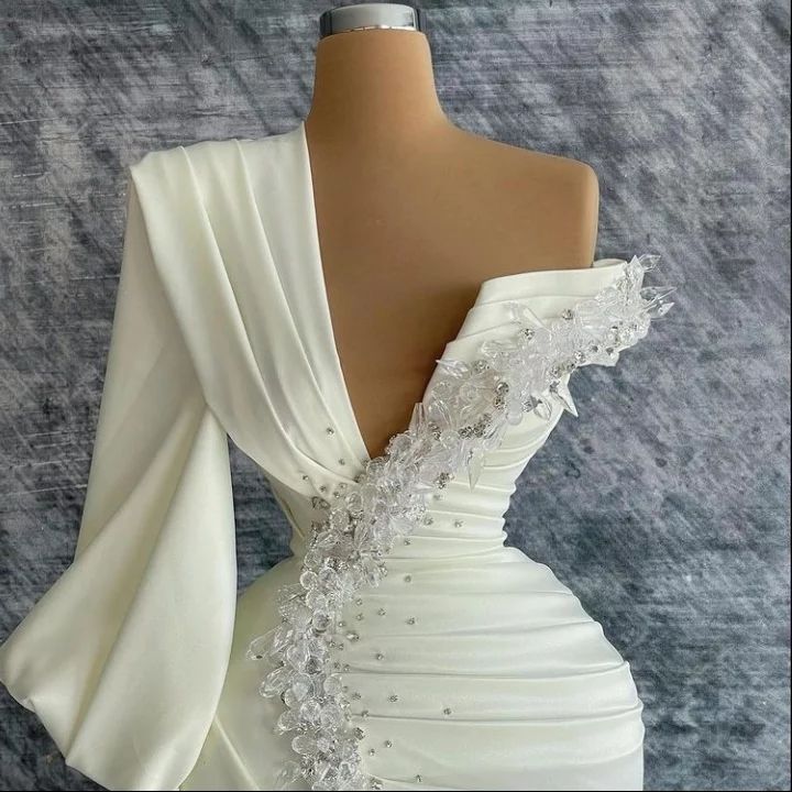 Charming Mermaid Wedding Dresses Hand Made Lace Flower One Shoulder Long Sleeve Bridal Gowns Robe de Custom Made