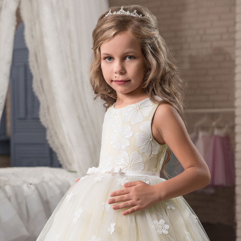 Ivory Flower Girls' Dresses Birthday Party Gown Appliques Sequins Tulle Lace Rufflls Sleeveless High Neck Appliqued Floor Length Custom Made Tail