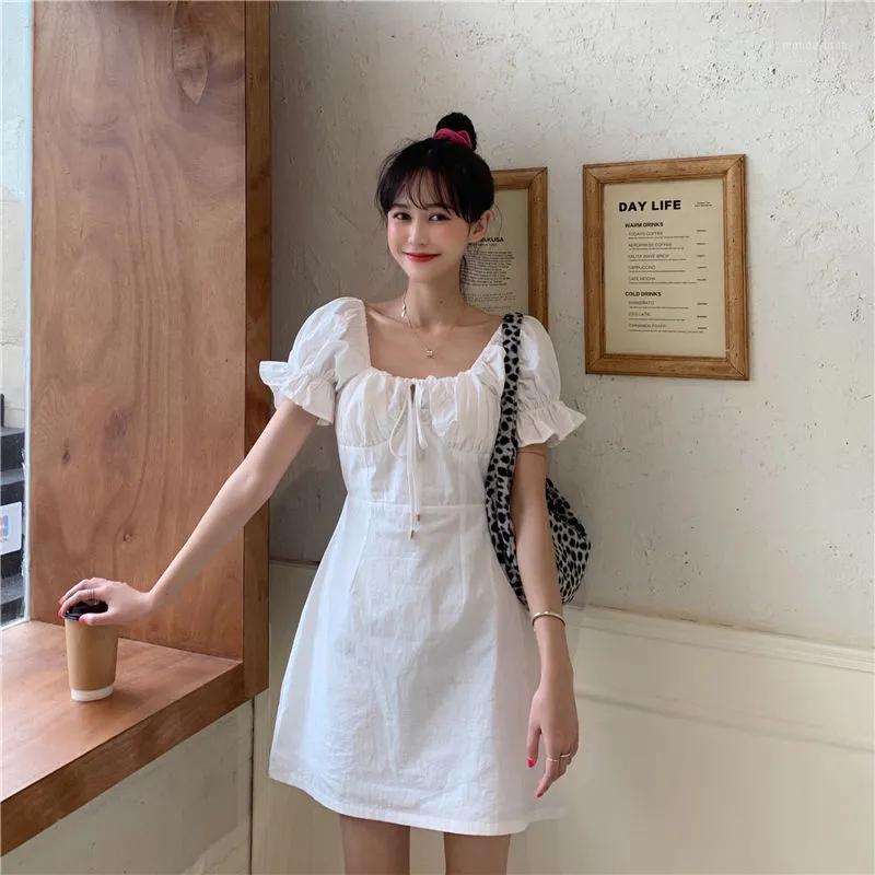 Casual Dresses 2022 Summer French Retro Boho Tie Neck Mini Sexy White Women Dress Elegant Puff Sleeve Party Beach Light
Casual Dresses 2022 Summer French Retro Boho Tie Neck Mini Sexy White Women Dress Elegant Puff Sleeve Party Beach Light