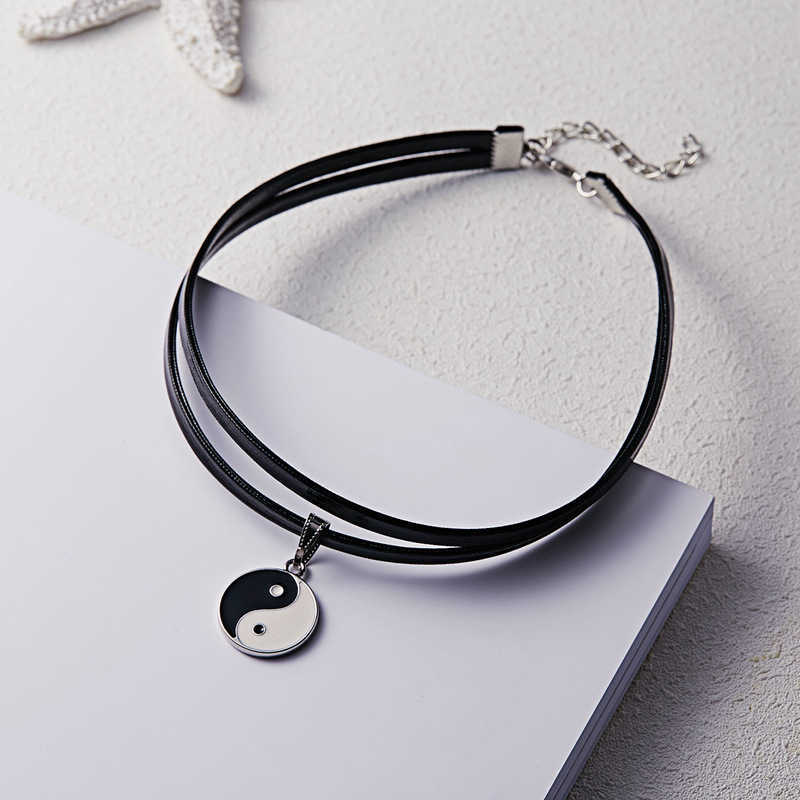 Classic Charm Chi Pearl Choker Necklace For Women Leather Rope Collar Clavicle Chain Jewelry Gifts