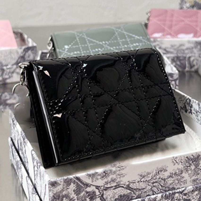 Luxurys Handbags Designers Wallets Fashion Bags Card Holder Carry Around Women Money Cards Coins Bag Men Leather Purse Business Wallet 0003, #0
Luxurys Handbags Designers Wallets Fashion Bags Card Holder Carry Around Women Money Cards Coins Bag Men Leather Purse Business Wallet 0003, #0