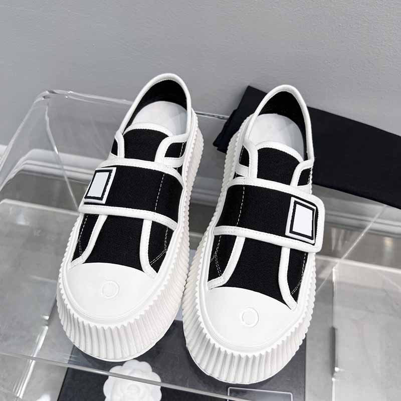 2022 Vintage Co Outdoor Skateboard Shoes Designer Canvas Magic Sticker Sneakers Athletic White Rubber Outsole Running Sports Shoes Basketball Trainers For Women, Black
2022 Vintage Co Outdoor Skateboard Shoes Designer Canvas Magic Sticker Sneakers Athletic White Rubber Outsole Running Sports Shoes Basketball Trainers For Women, Black
