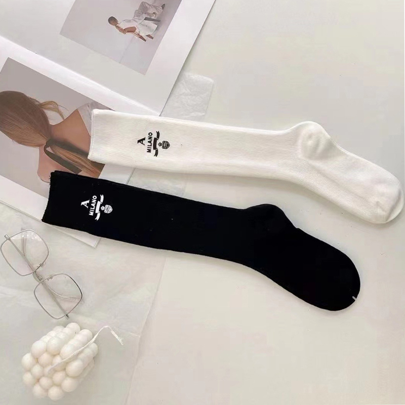 White Black Letter Long Socks Women Girl Cotton Breathable Knee Sock Fashion Hosisery