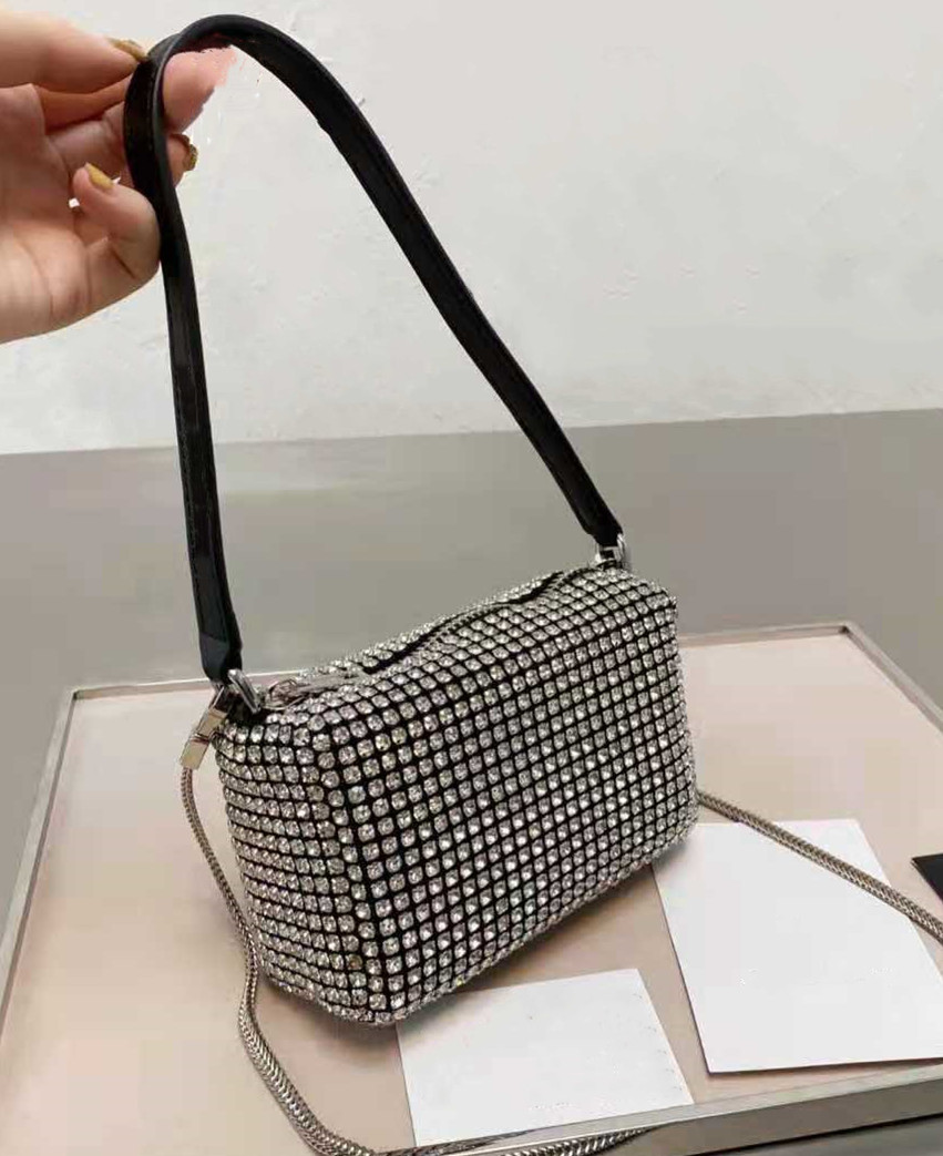 Louiseity 1 Viutonity Latest Diamond Women Handbags Handbag Chains Designers Purses Fashion Brand Shoulder Quality Cross High Lady Body Tdtw, Black
Louiseity 1 Viutonity Latest Diamond Women Handbags Handbag Chains Designers Purses Fashion Brand Shoulder Quality Cross High Lady Body Tdtw, Black